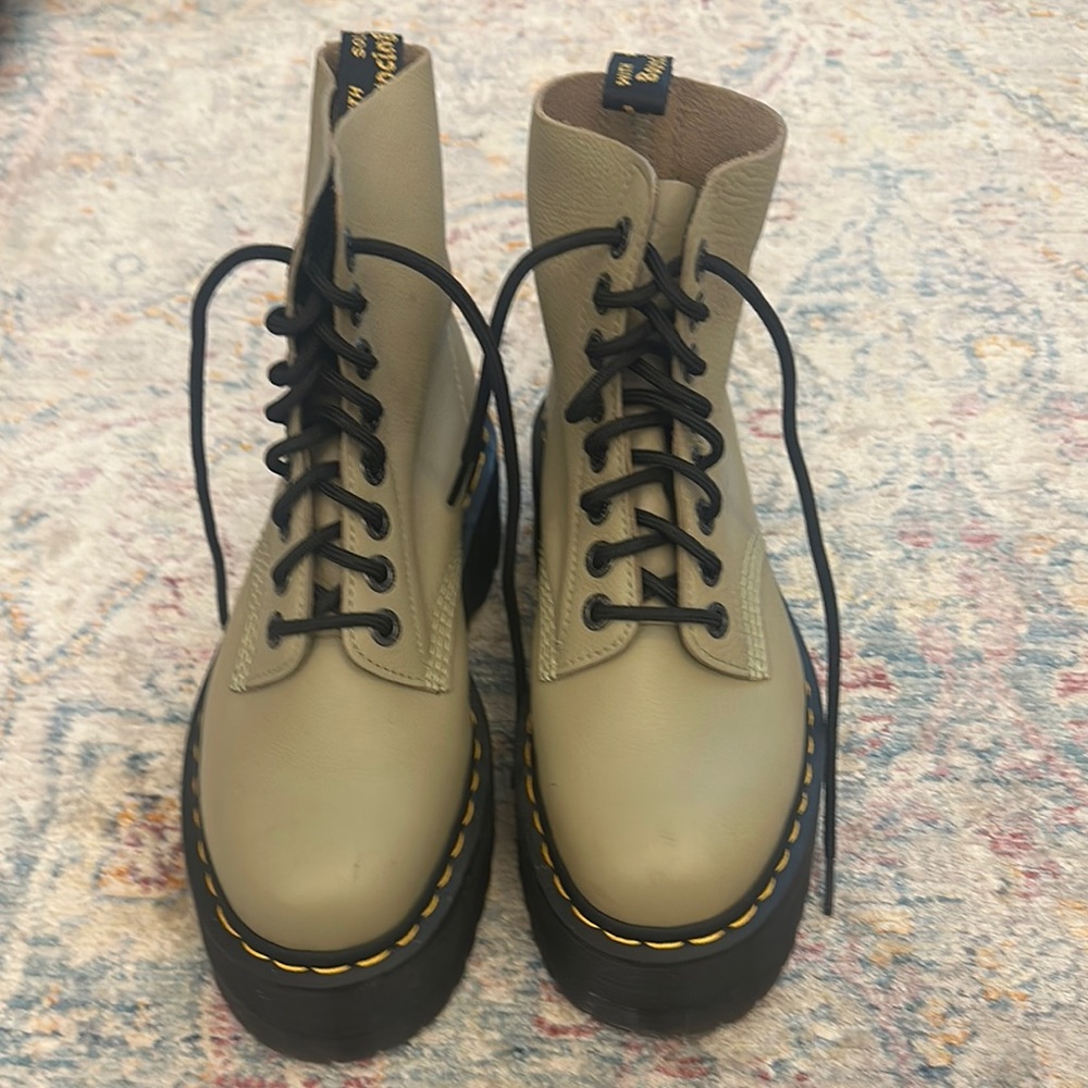 Dr Marten Jadon Max Lace-Up Boots